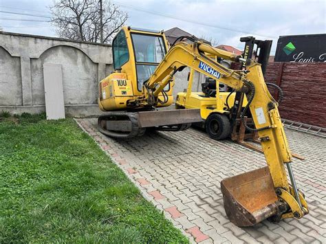 mini excavator arad